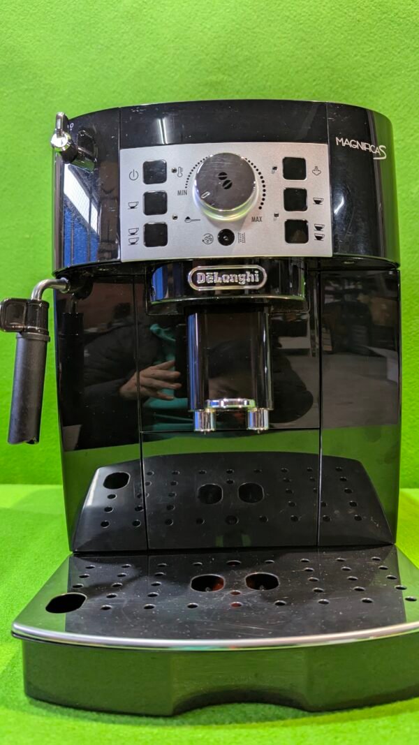 De'Longhi Magnifica S - Cafetera Superautomática con 15 Bares - Imagen 3