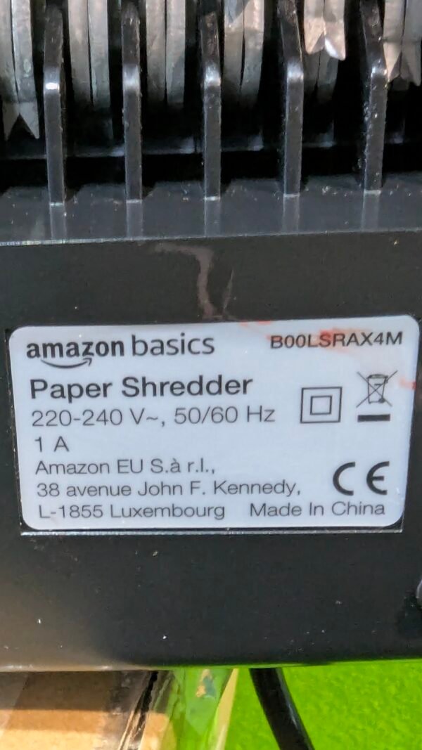 Amazon Basics Destructora de papel y tarjetas - Imagen 4