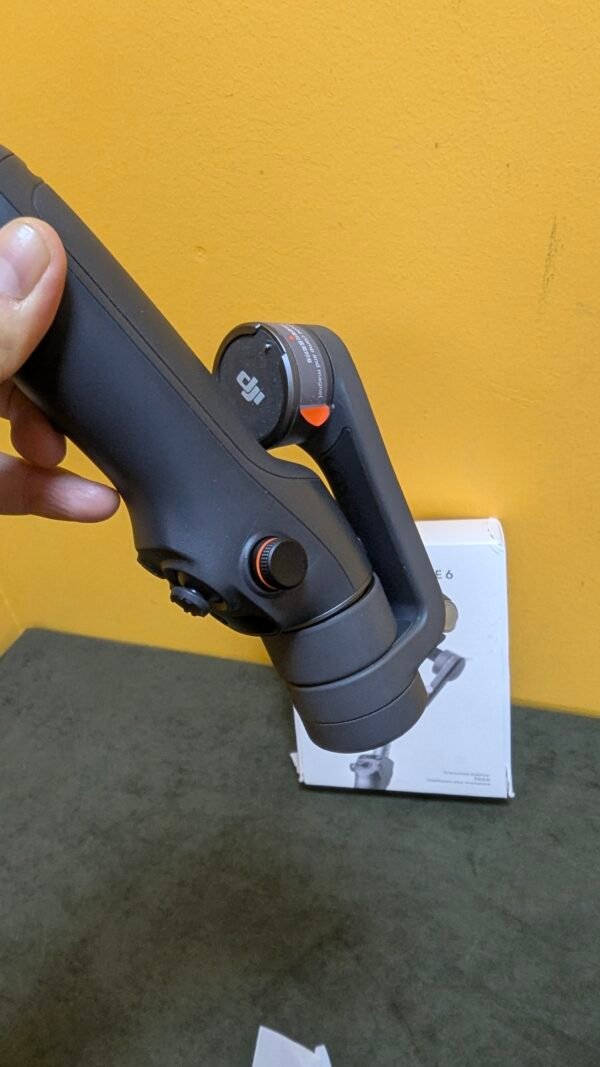 DJI Estabilizador para Smartphones OSMO Mobile 6 - Imagen 5
