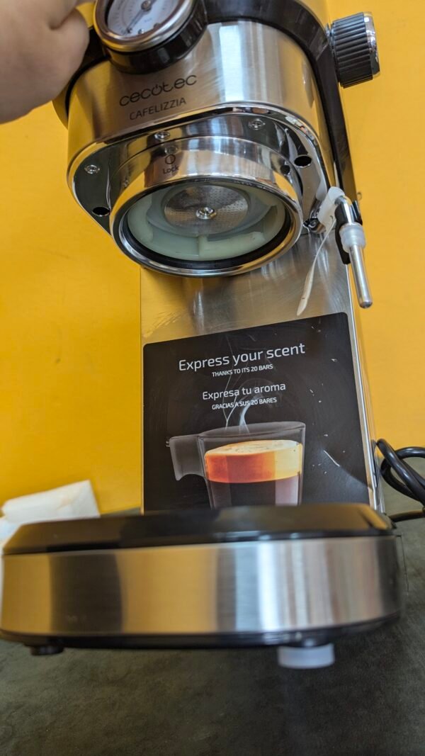 Cecotec Cafetera para Espressos y Cappuccino Cafelizzia 790 Steel Pro - Imagen 9