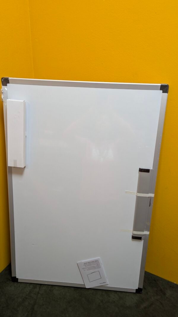 Pizarra blanca magnética con bandeja para rotuladores 60 x 90 cm - Imagen 2