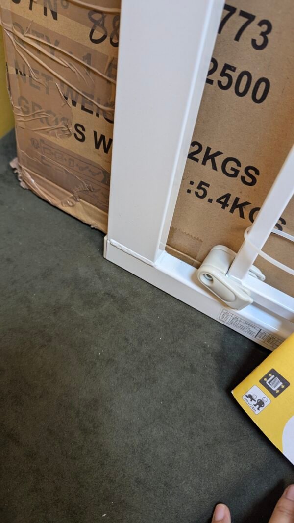 Safety 1st Wallfix Barrera de seguridad extensible para escaleras - Imagen 5